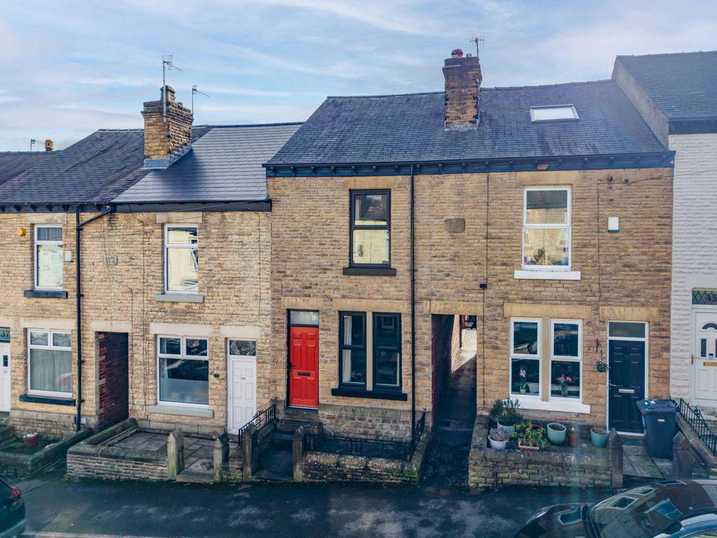 Property photo 2 of 19