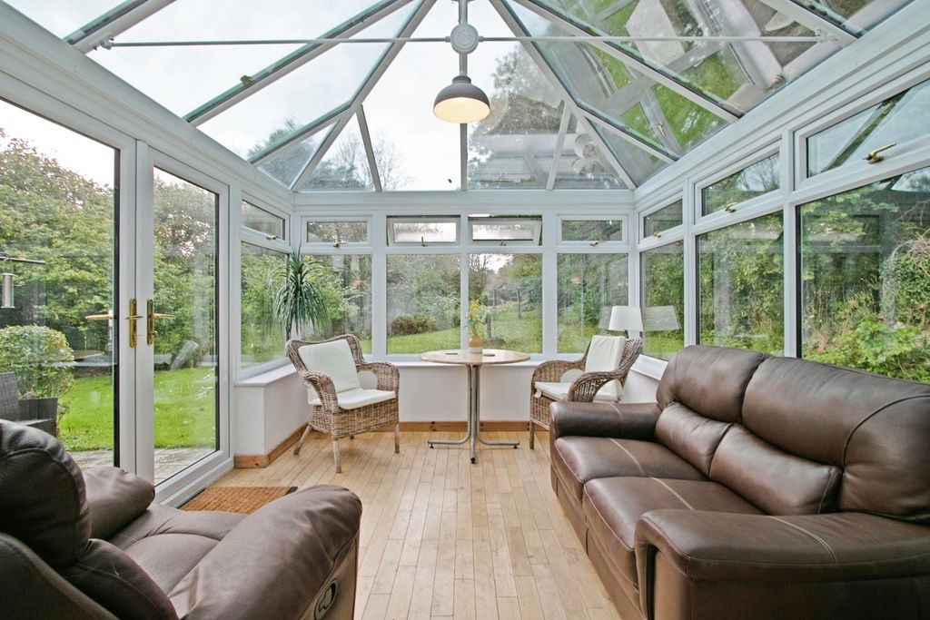 Property photo 2 of 17 Photo