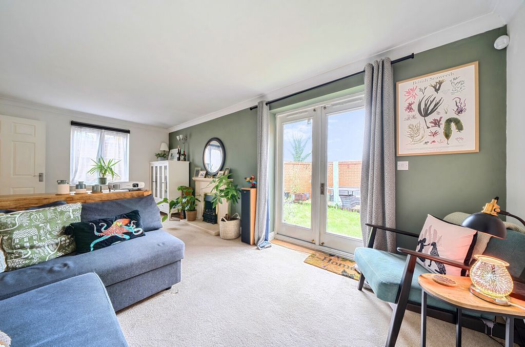 Property photo 3 of 24 1405940-25-697B75...