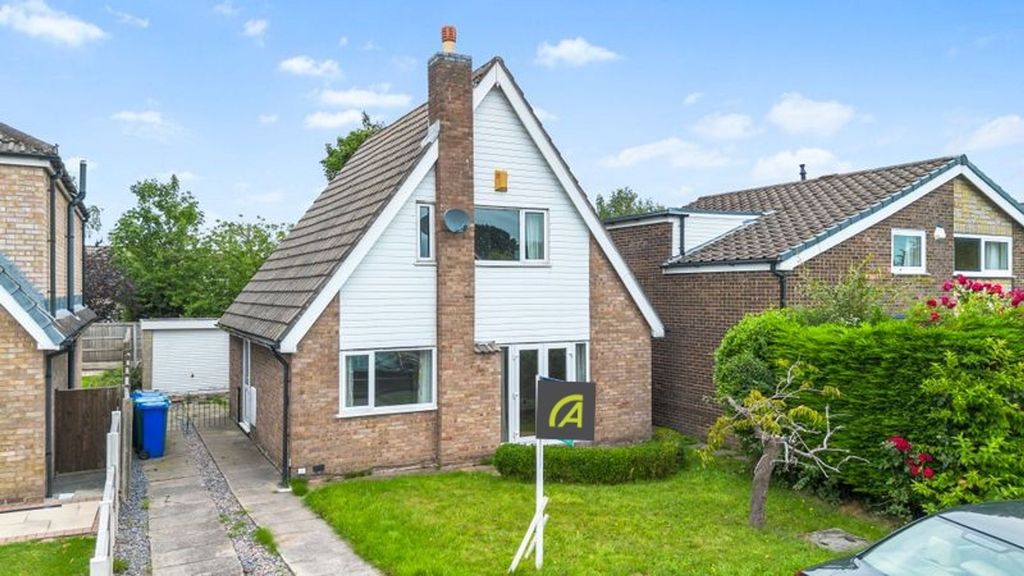 Property photo 1 of 16