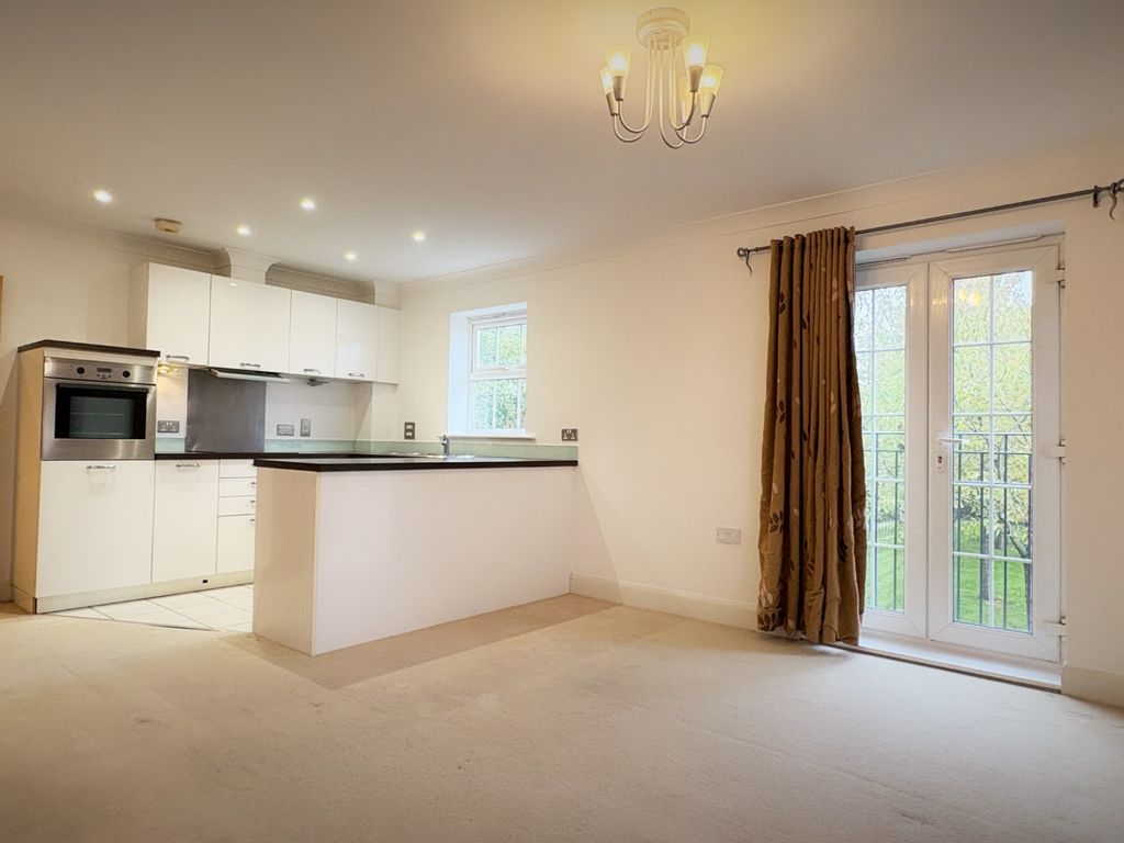 Property photo 2 of 11 4387743