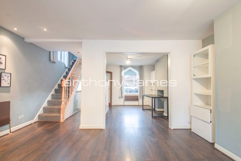 Property photo 1 of 14 Photo 3