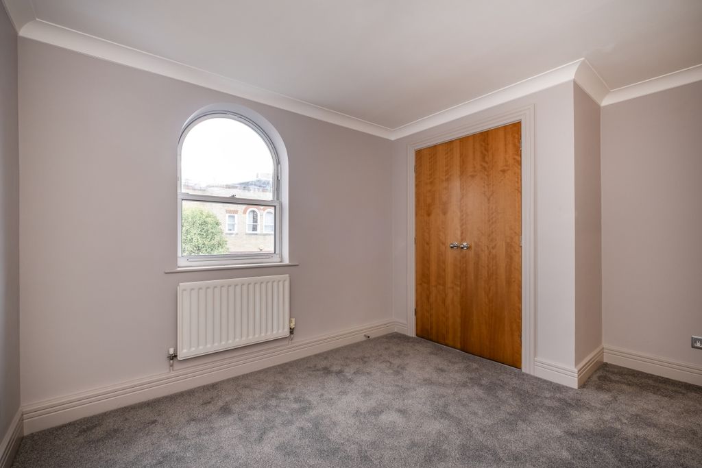 Property photo 3 of 21 Bedroom A