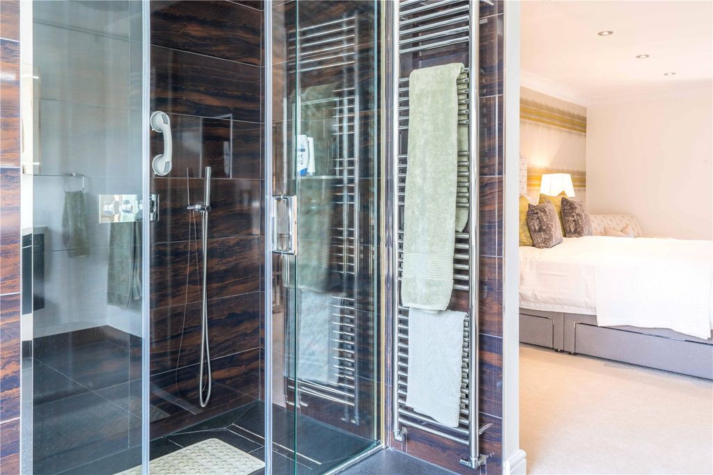 Additional image 17 of 5 bed detached house for saleHigh Road, Loughton, Essex IG10