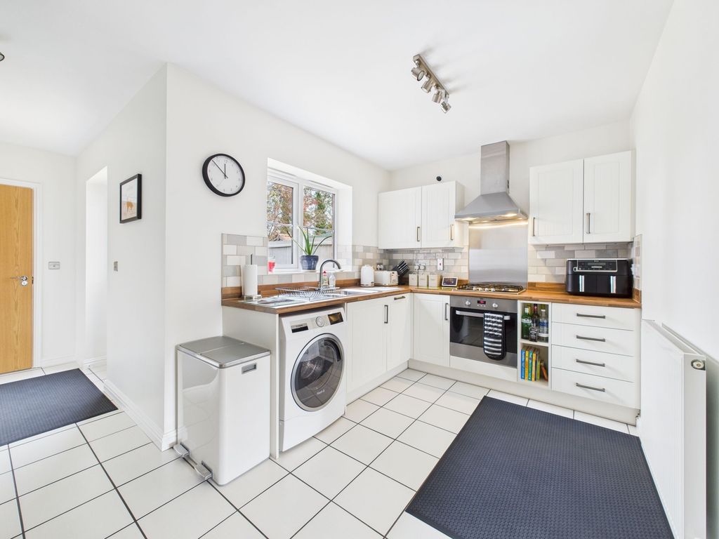 Property photo 3 of 22