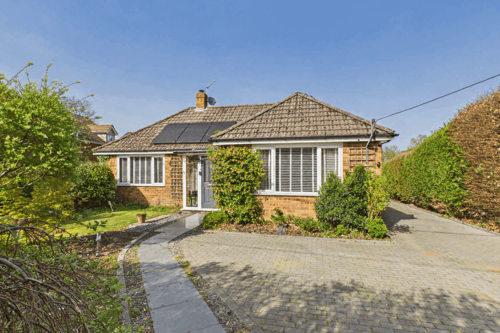 Property photo 1 of 16 A Beautifully Presented Detached Home In The Heart Of The Village