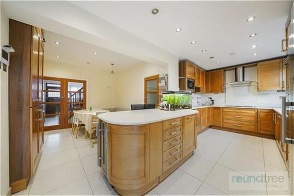 Property photo 1 of 18 (Main)