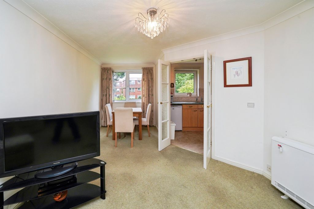 Property photo 3 of 17