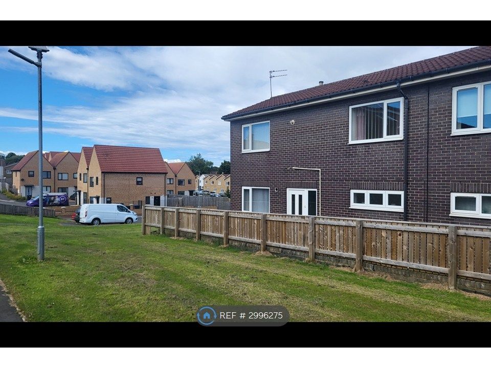 Property photo 2 of 24