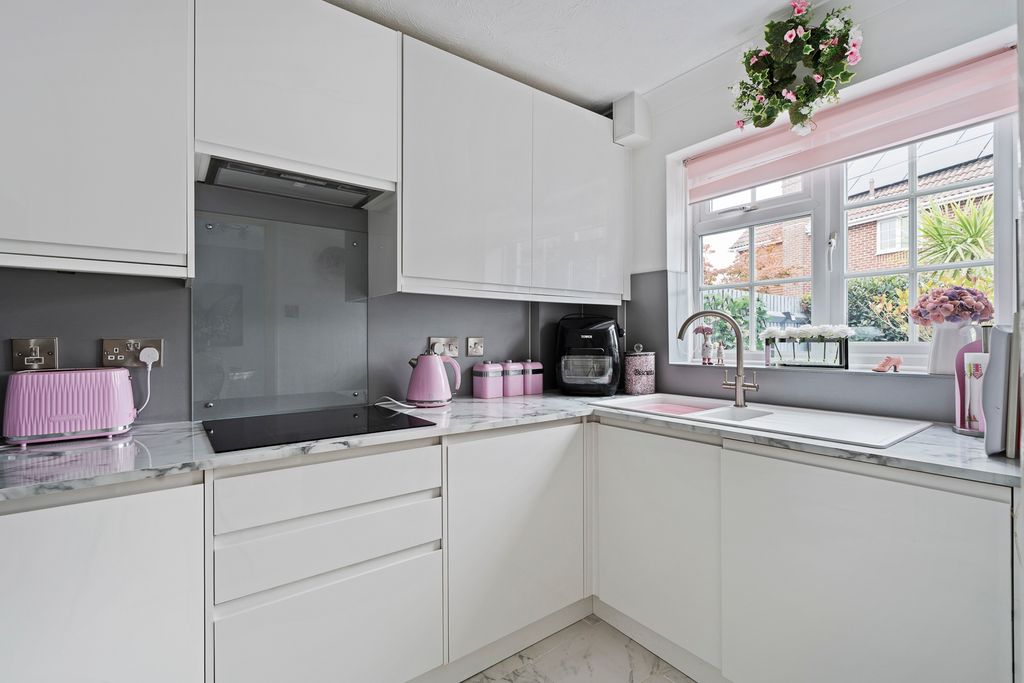 Property photo 3 of 15