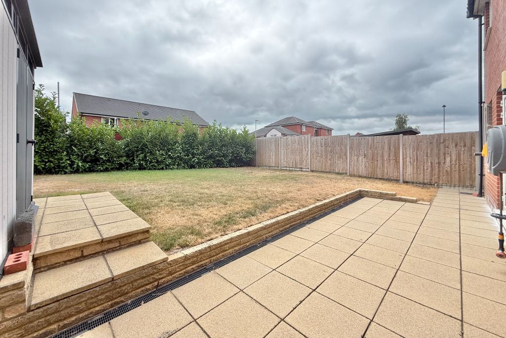 Property photo 2 of 18