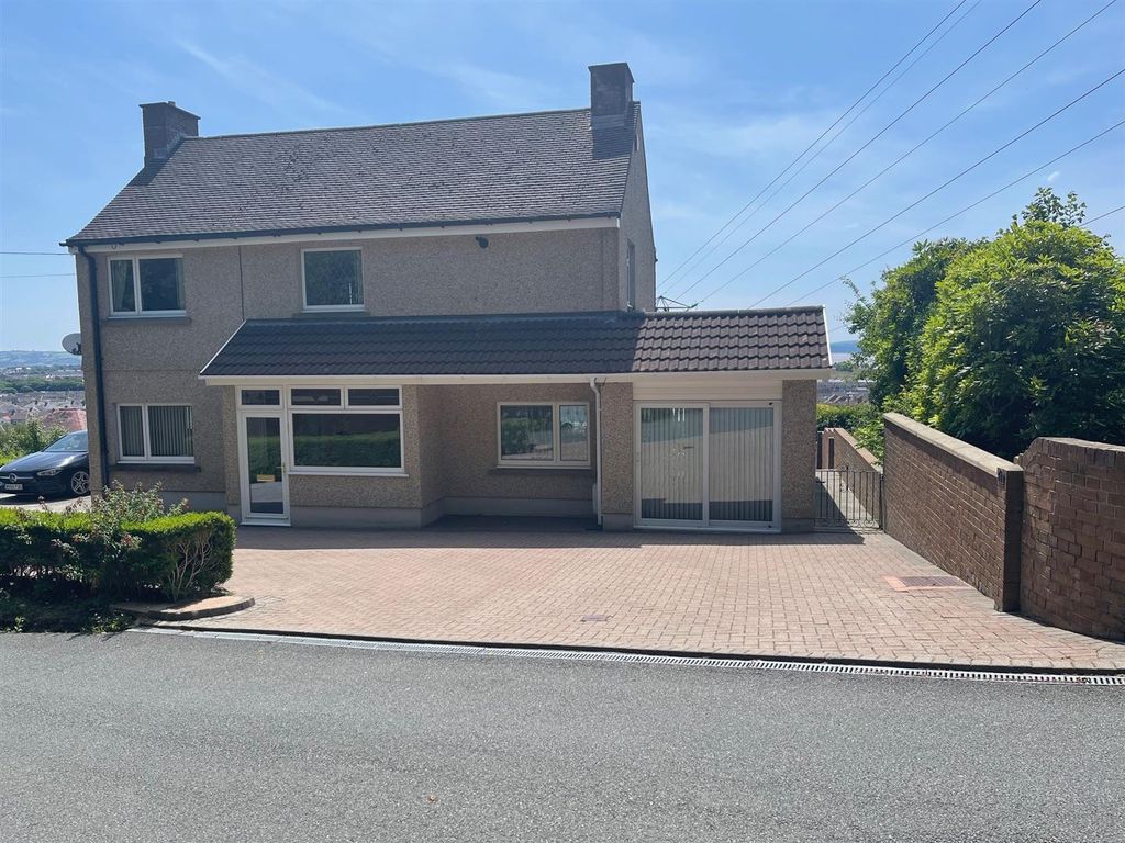 Property photo 1 of 40 1 Penyfai Front.Jpg