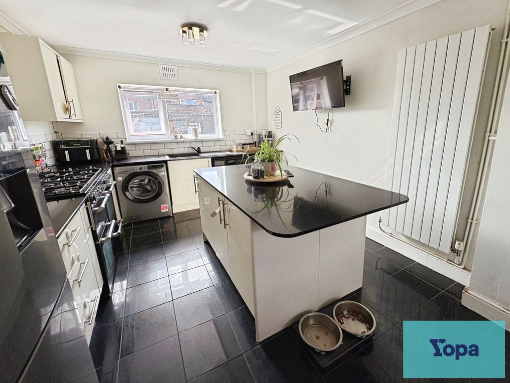 Property photo 2 of 16 Kitchen-Diner