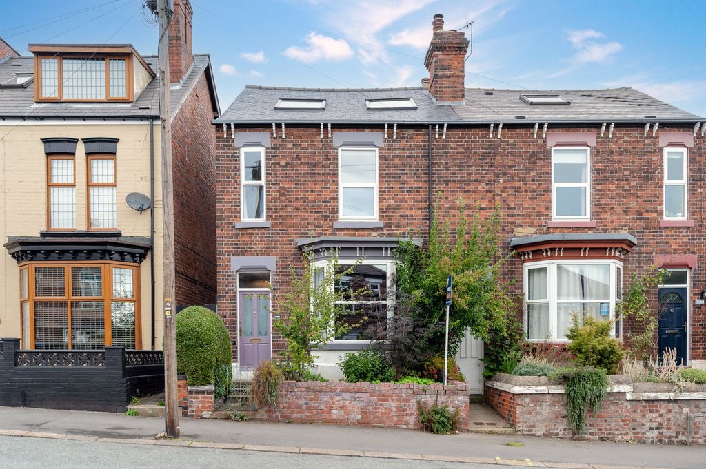 Property photo 1 of 31