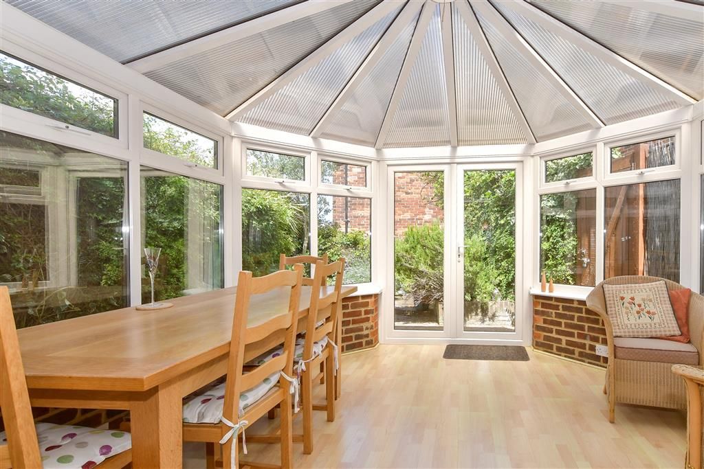 Property photo 1 of 10 Conservatory