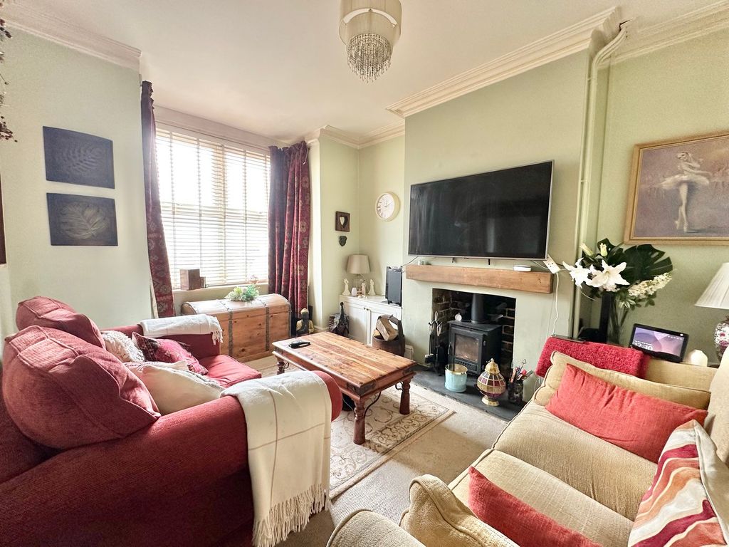 Property photo 2 of 17