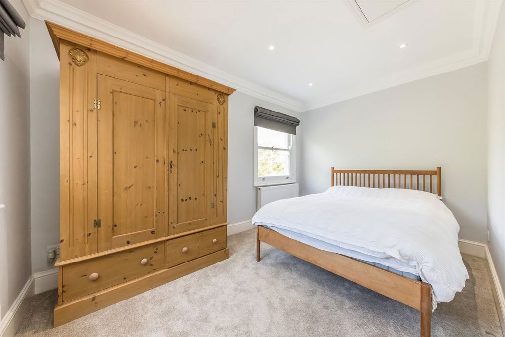 Property photo 3 of 7