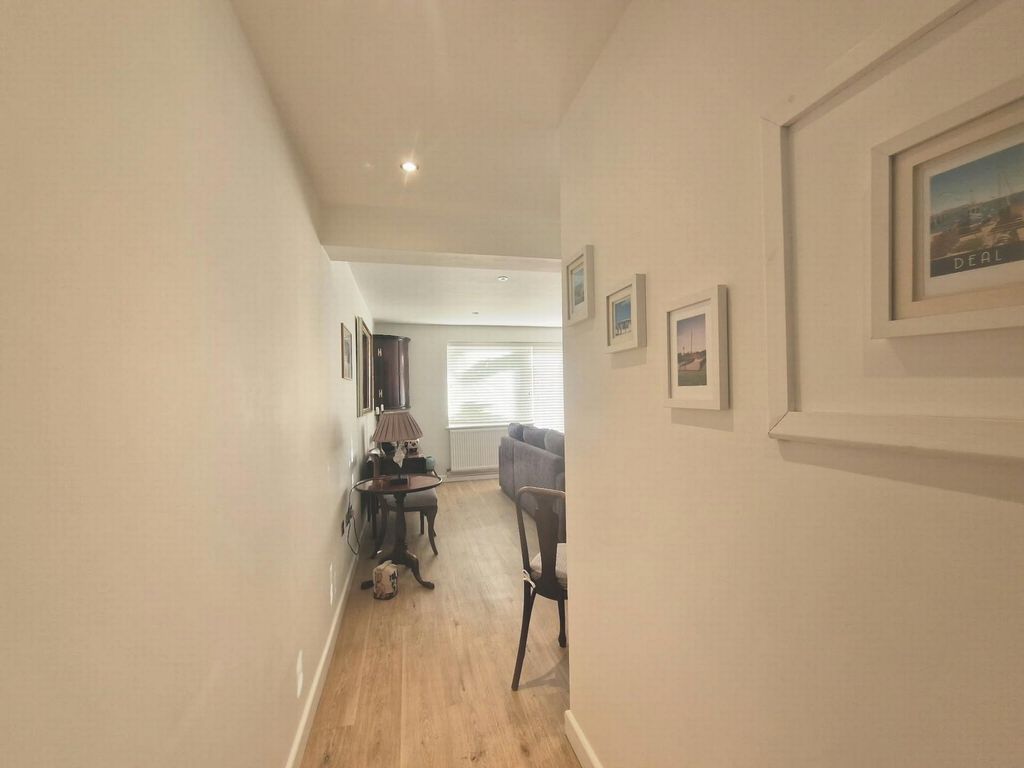 Property photo 2 of 13 Photo 10