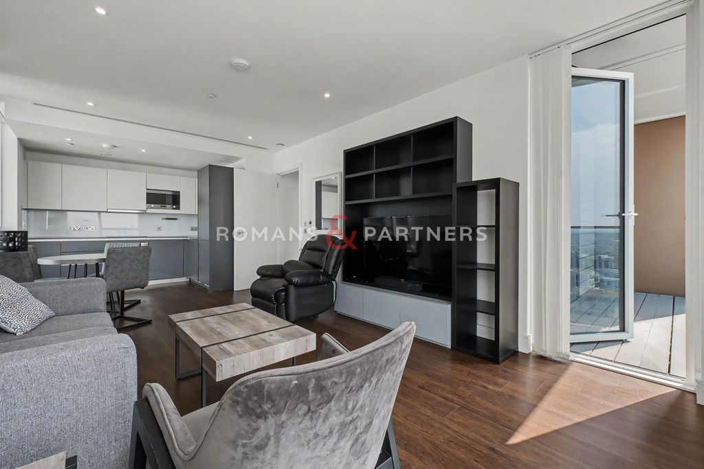 Property photo 3 of 11