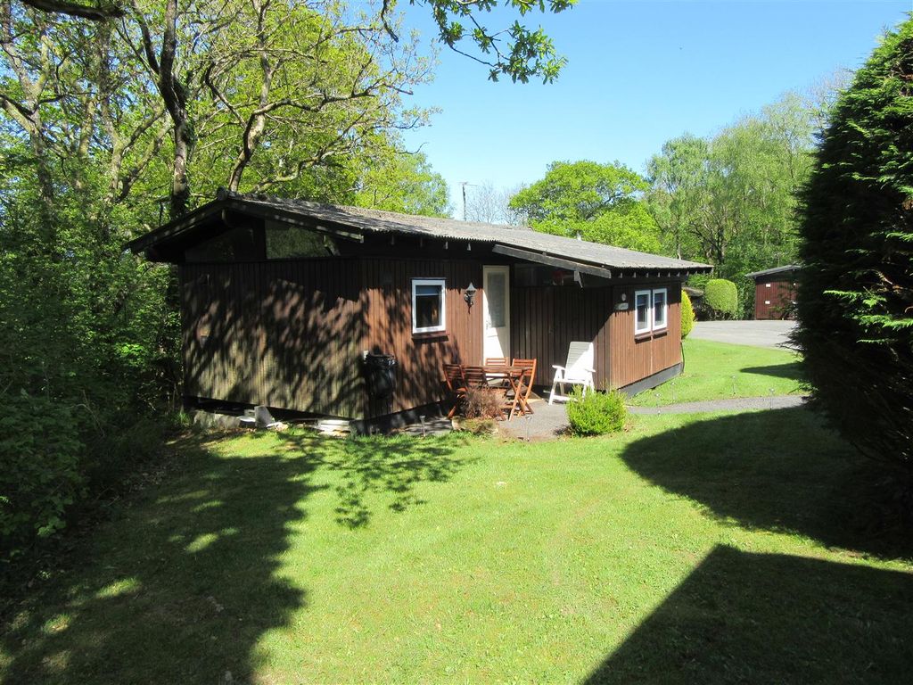 Property photo 1 of 17 Front Of Chalet