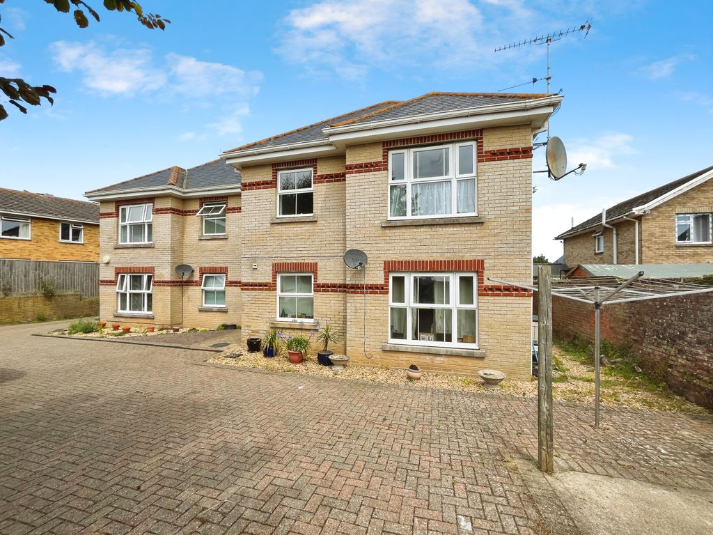 Property photo 1 of 9 1