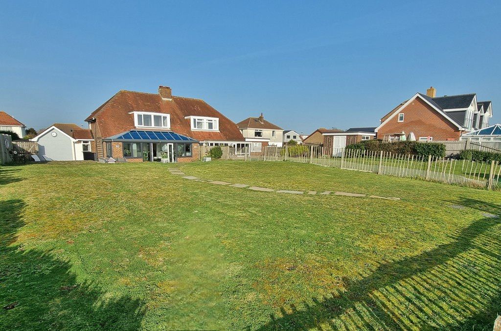 Property photo 3 of 36