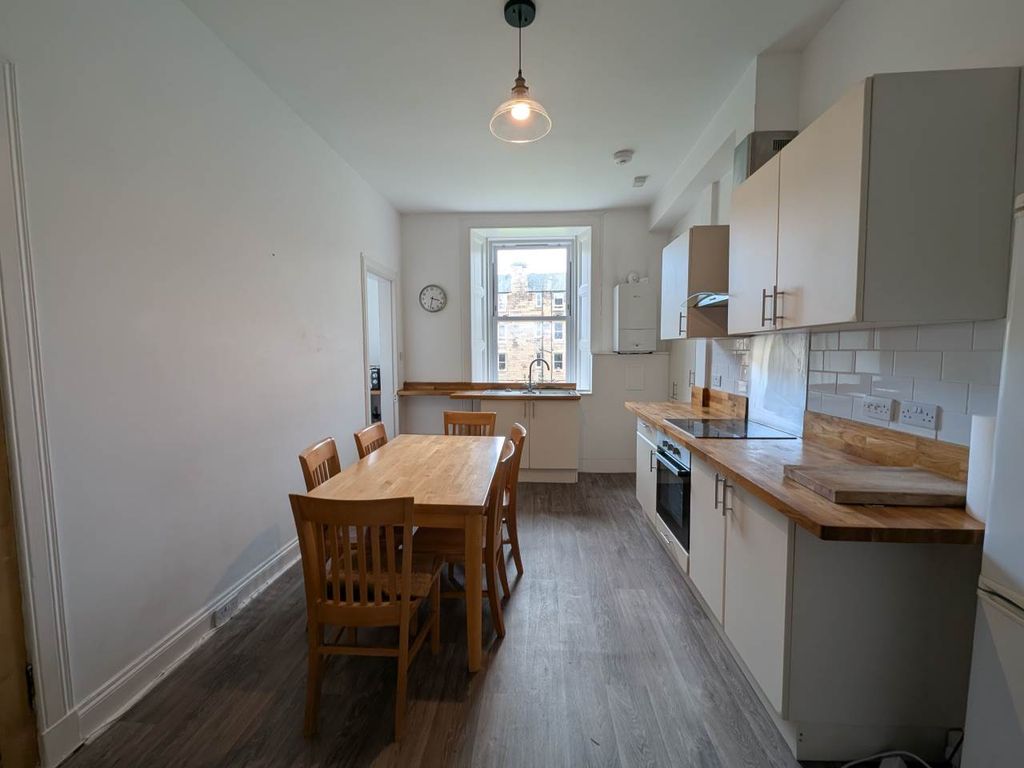 Property photo 3 of 14 Pxl_20250606_111617381