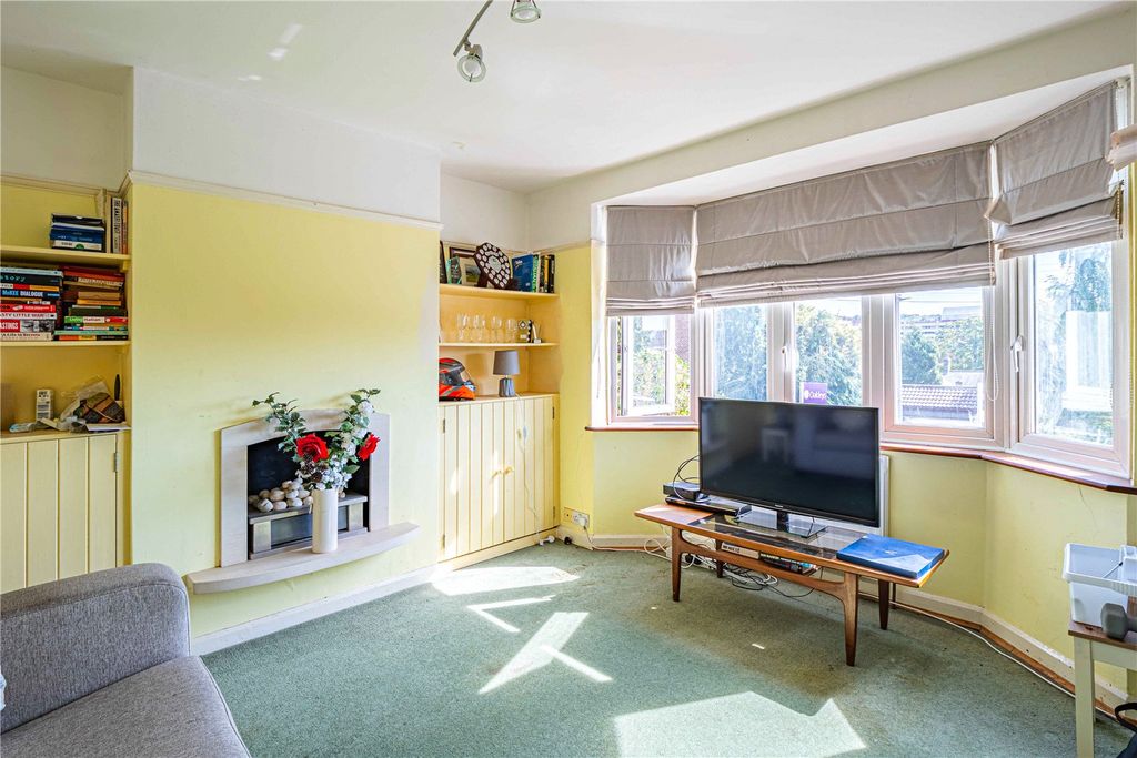 Property photo 2 of 21 Picture No. 15