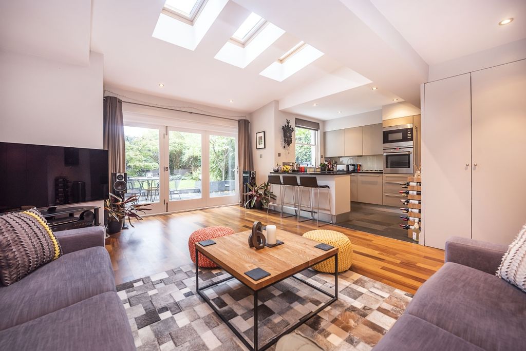 Property photo 1 of 15
