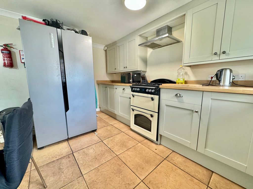 Property photo 3 of 15 Image