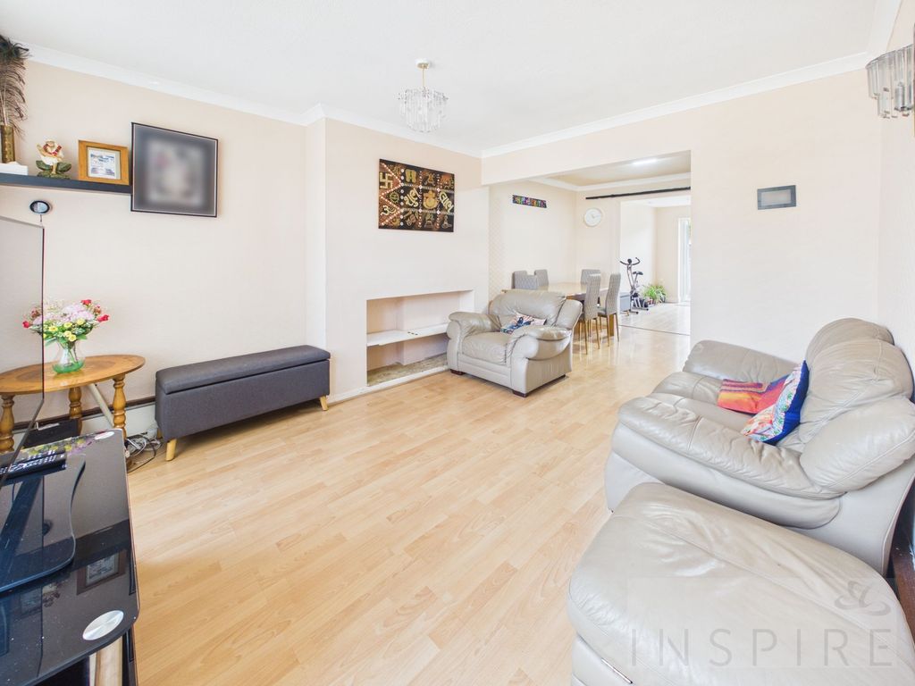 Property photo 2 of 23