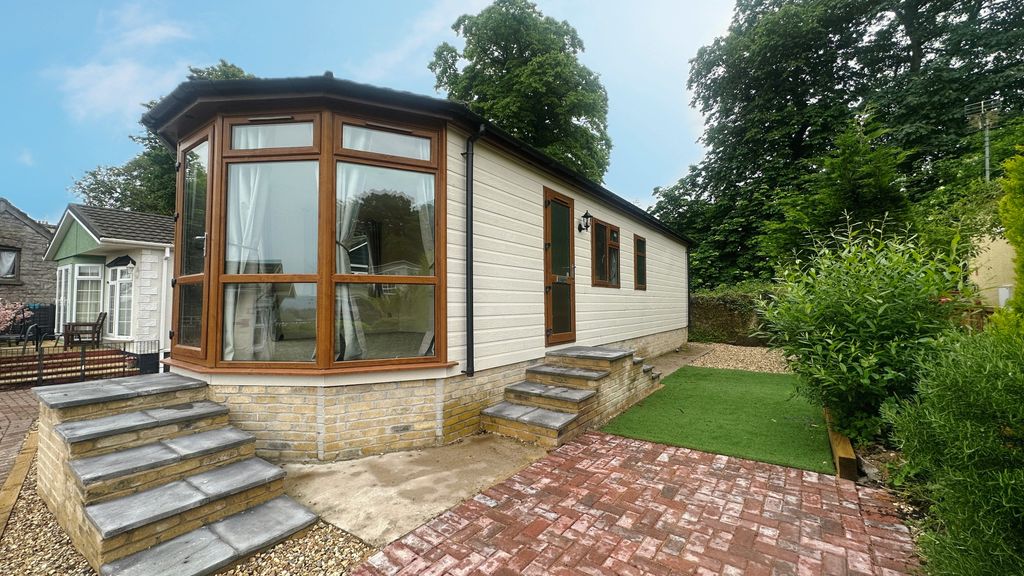 Property photo 1 of 13 E36Df42E-1747-447D-827A-F6Dcdc2C7092