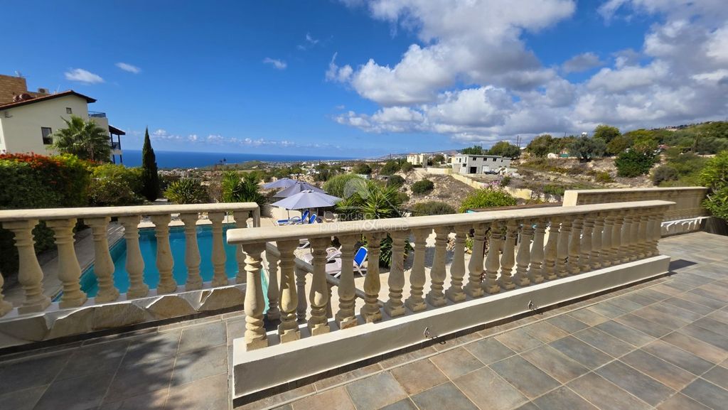 Property photo 3 of 51