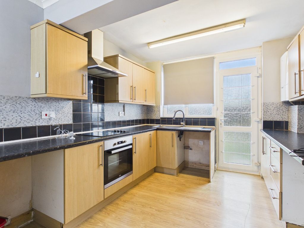 Property photo 2 of 12 4891765