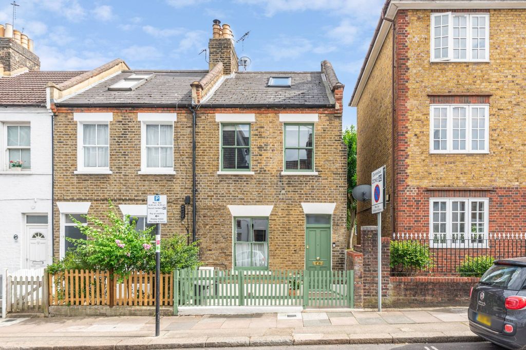 Property photo 2 of 15 Picture No. 12