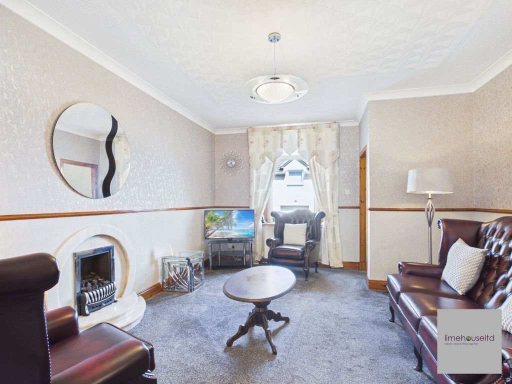 Property photo 3 of 40