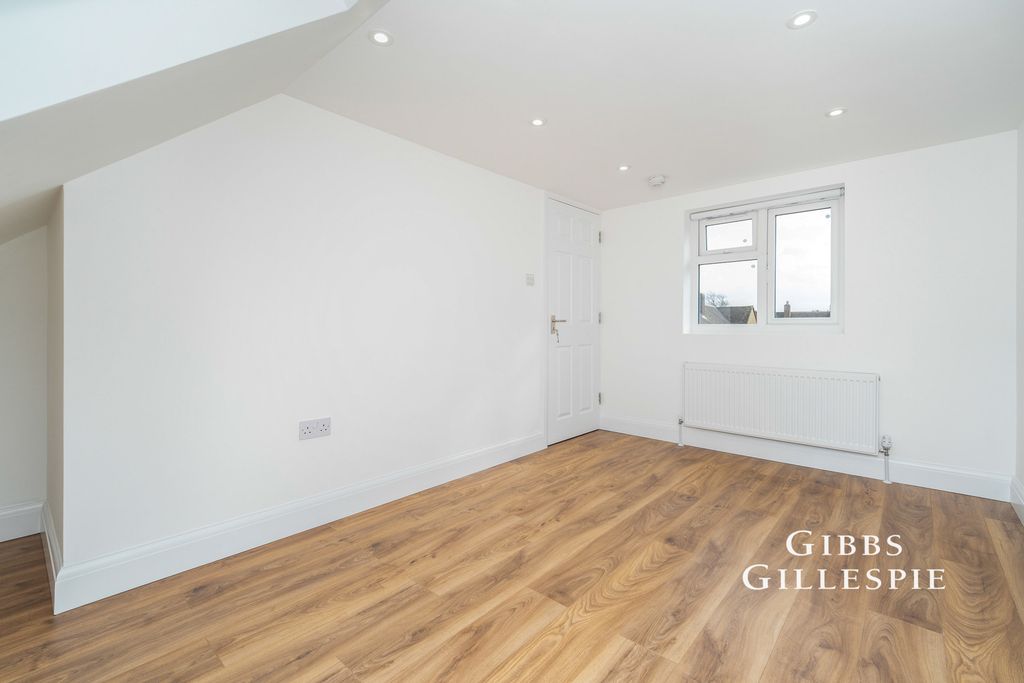 Property photo 3 of 10 Pbox-Img.Jpg