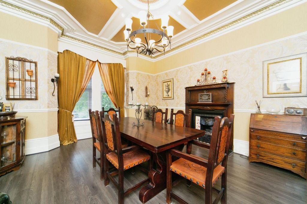 Property photo 3 of 17 Photography