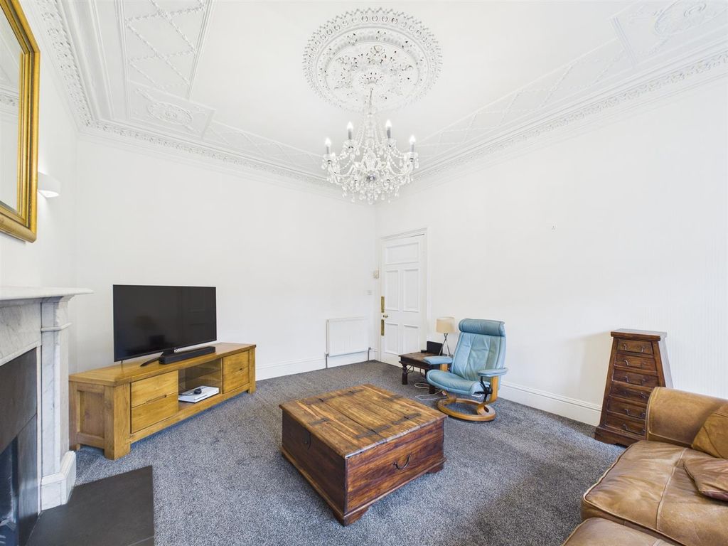 Property photo 3 of 25 Cam01486G0-Pr0996-Still002.Jpg