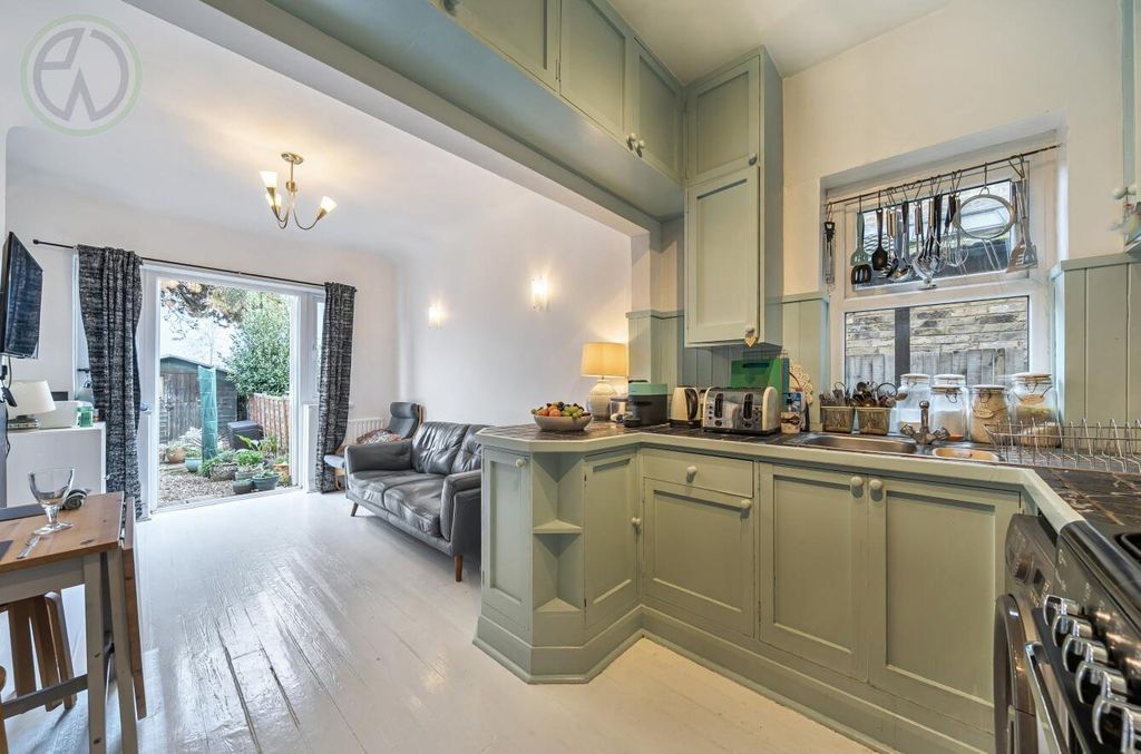 Property photo 2 of 11 Picture No. 03