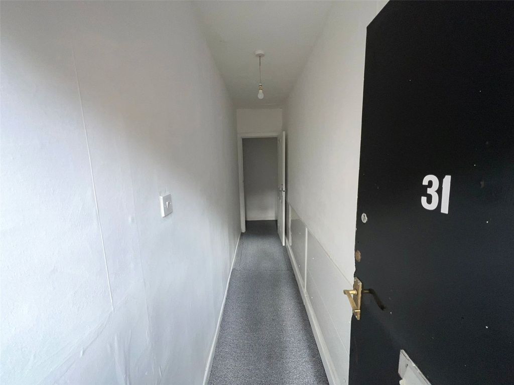 Property photo 2 of 15 Picture No. 11