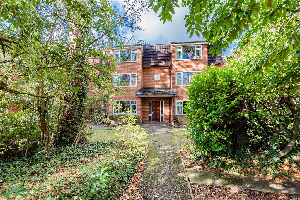 Property photo 1 of 2