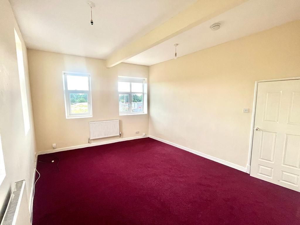 Property photo 3 of 8 Image