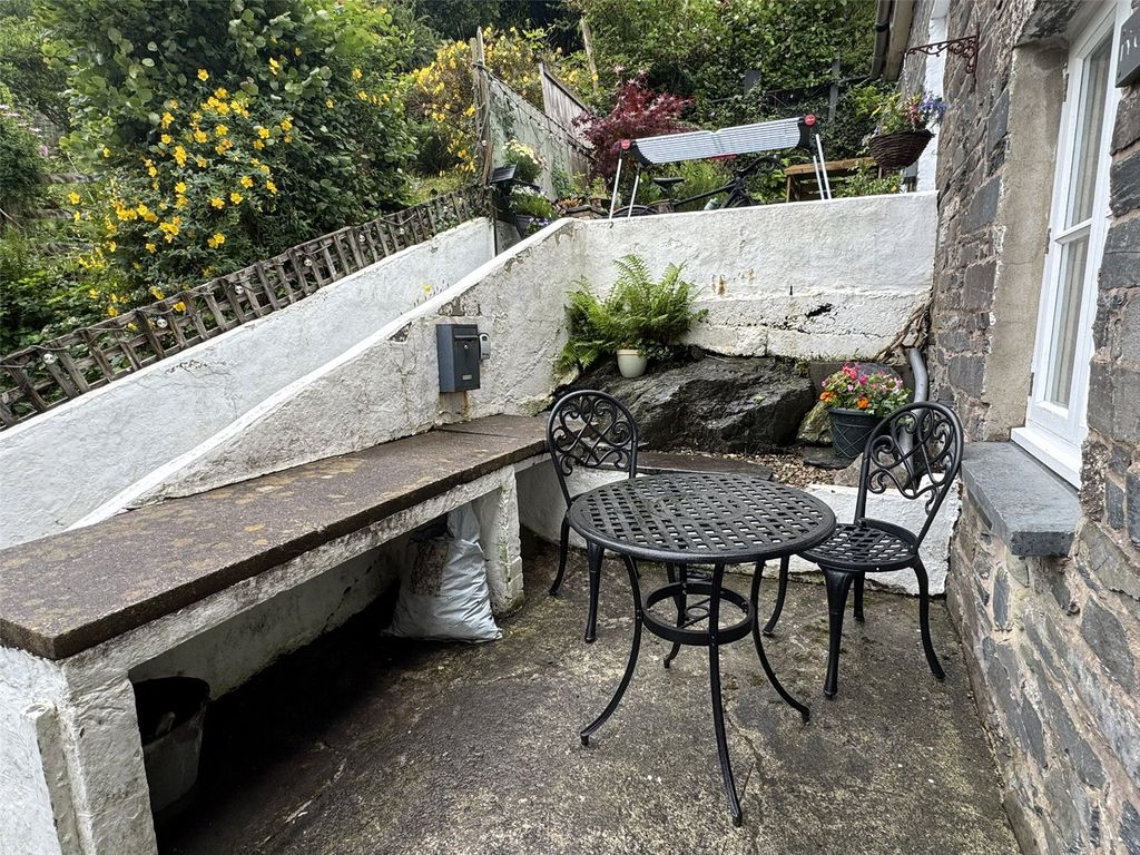 Property photo 2 of 18 Picture No. 04