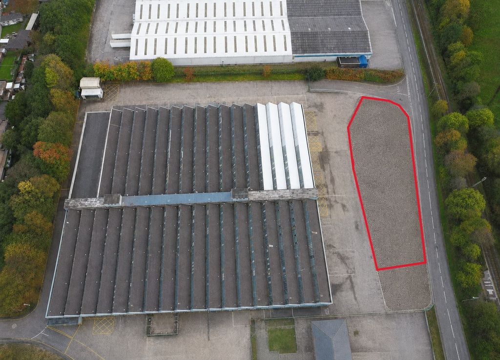 Property photo 1 of 3