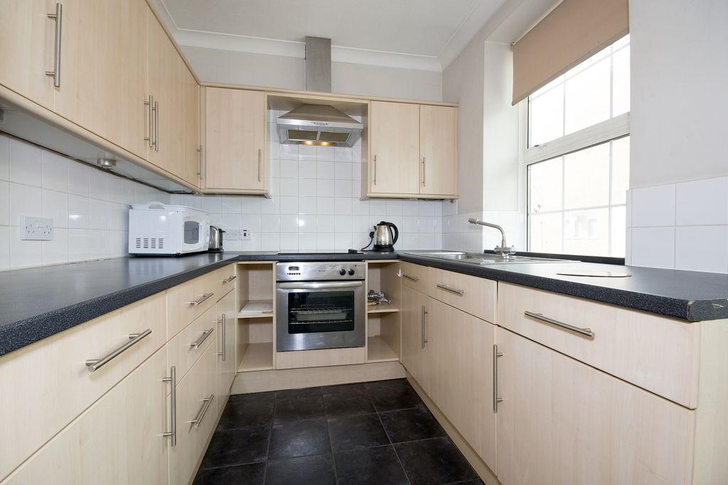 Property photo 3 of 7 Image (110)