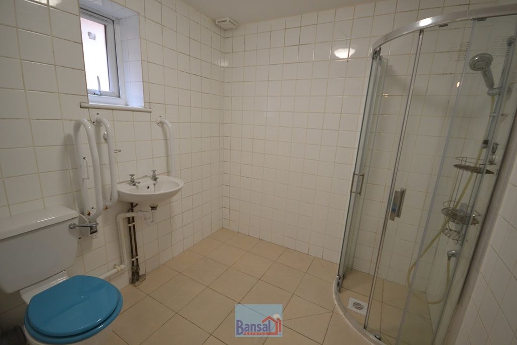 Property photo 3 of 4