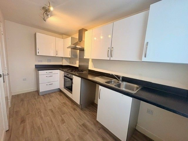 Property photo 3 of 24 Image