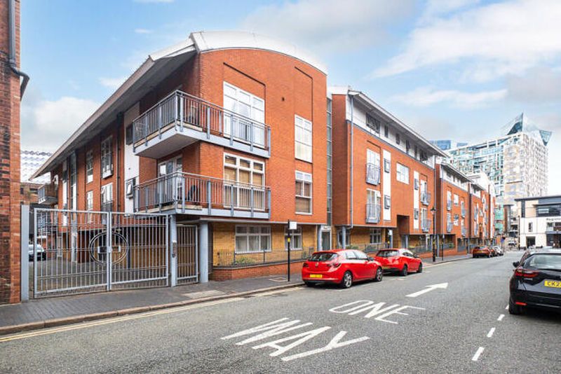 Property photo 1 of 6 Photo 7