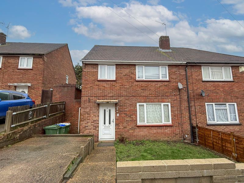 Property photo 1 of 9 Photo 8